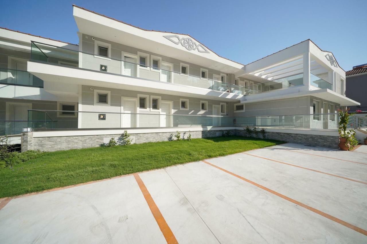 La Santa Hotel Chrysi Ammoudia Exterior photo
